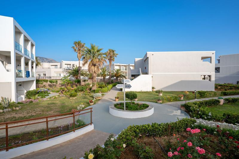 Delfina Tropic Beach Paralia Kourna Zewnętrze zdjęcie